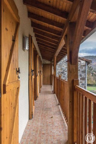 31G101116-b980cce2770744a688afd9e50d1ed9ae