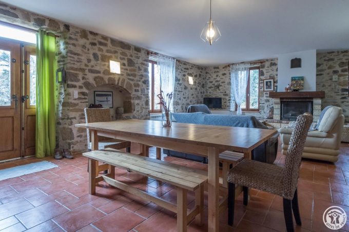 31G101116-f056b8ff89c045e1a0e69f1545d371e3