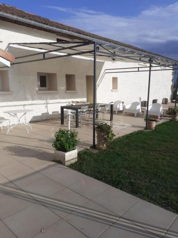 31G101170-672d0b8e2b394af9aeeca7dc248be933