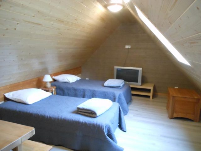 31G101175-0b818b87ef884f899b77385f55aa636e