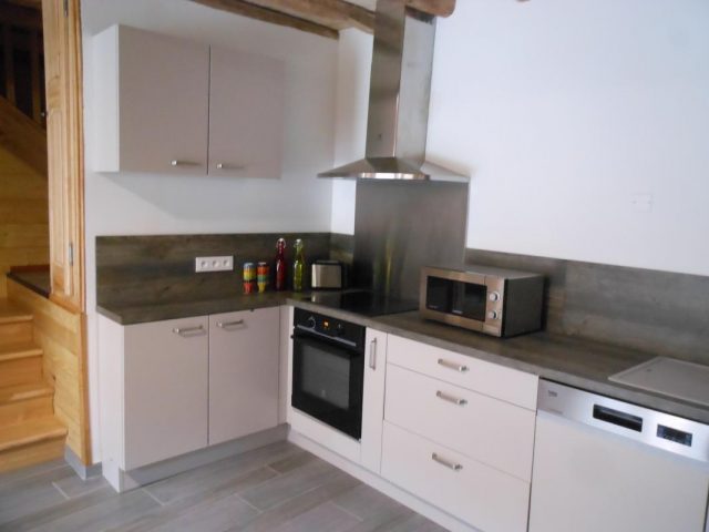 31G101175-eb7abf1a14a0476d8db483f765a8ca90