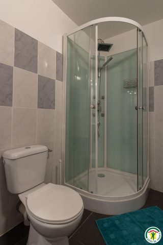 31G101201-04f9f8d2df5a4e3683e37f5a26469c92