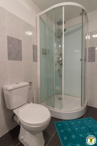 31G101201-96f93f55f5fc4716b94ba9d6e2834bb3