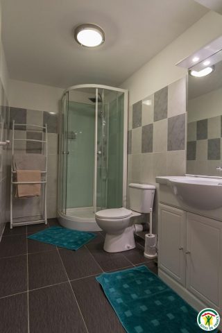 31G101201-df27eaaea12d46ab886e5a012451ae72