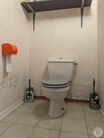 31G101249-408e02739db84e4281697b4c68dbc69a