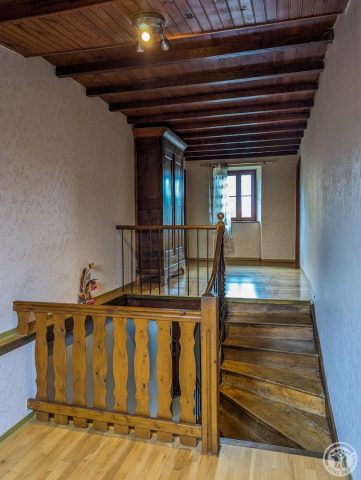 31G101249-cfd2eb0e15684371bcf1d24126dbe195