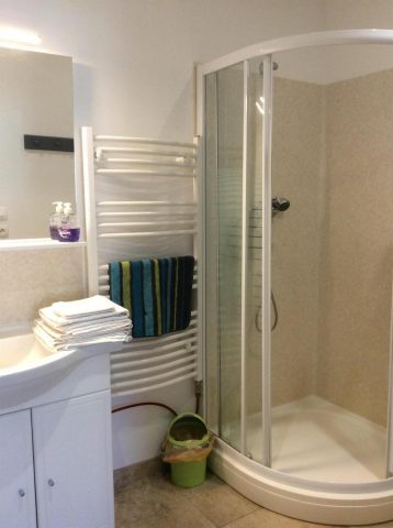 31G101281-2f4deee529bb4ecb8ce3c113f7980d11