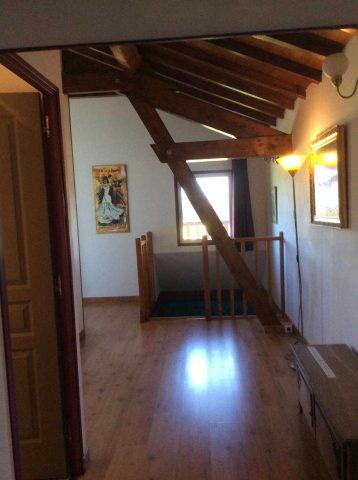 31G101281-e8a9f5d754794da7905ba9937ad4a980