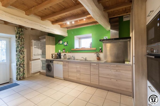 31G101371-43c3dd2234ad42d08417e9dd05101b6a