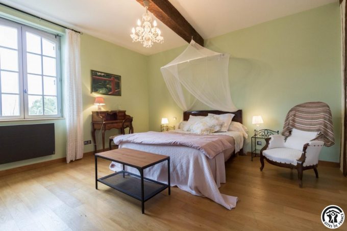 31G101393-352f0c128c1b427286dd251e160f460f