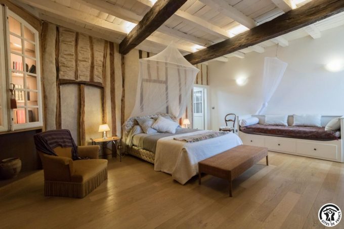 31G101393-9915ac7315204f0ba5d18de46ba6bf5a