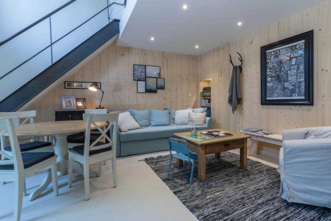 31G101423-0873d1688bce40208e6d51053bf3dc19