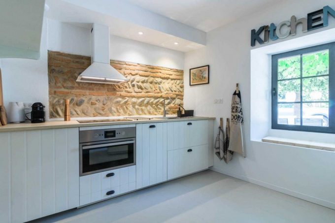 31G101423-8ade8fd7c9a64ed39a1288a5e210fa0f