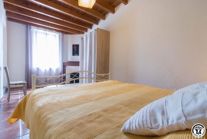 31G101425-2e60ad3620df4c438b2861a02b18e885