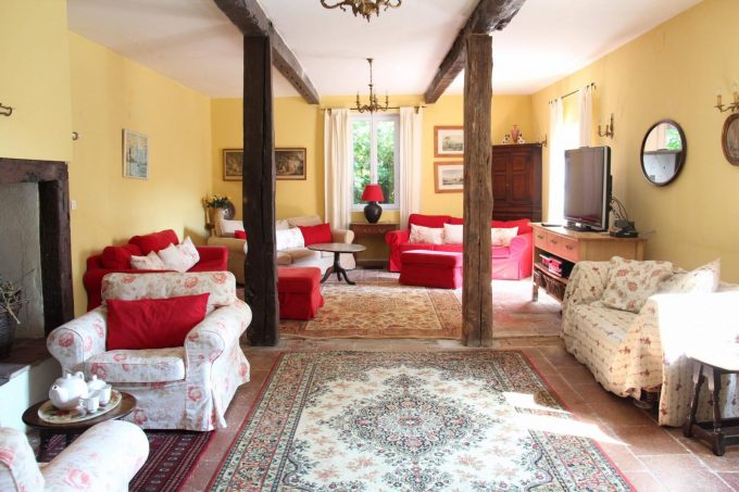 31G101480-2ecbc042ee6f4508a7a78da6b0433235