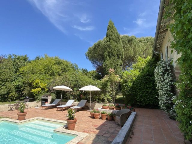 31G101480-7adea446bc52487985d61201bb52ede2