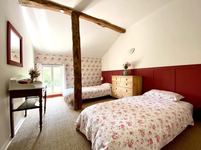 31G101480-a04a4c59ff8b45659734555995c776b6