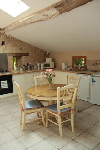 31G101480-e86b0fd550d04c6b863c3bb0981342f4