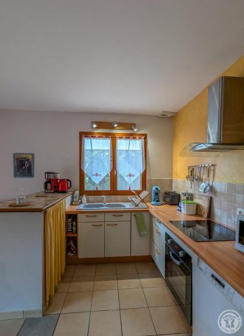 31G101494-49f6c57e120647b1a423fcae5b3f4994