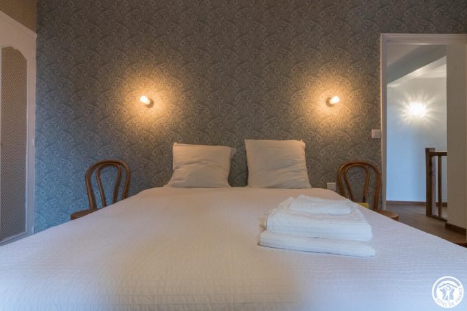 31G101543-1b56befc36964f51afd964e4493379d3