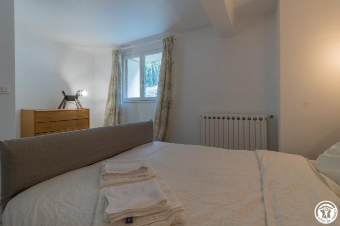 31G101543-7742f3a226214f589d046fa51ce50547