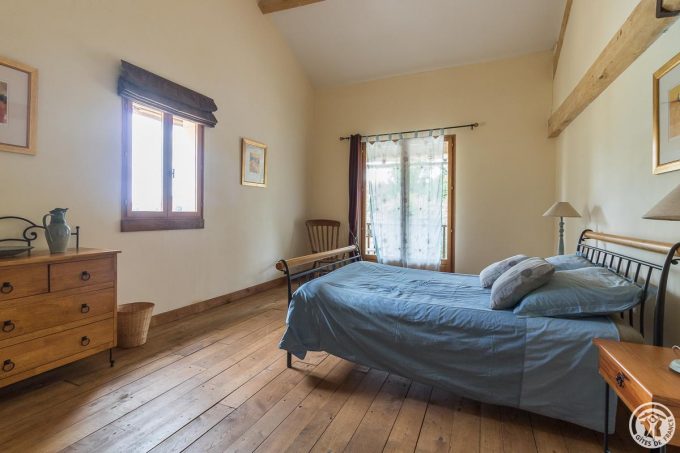 31G101586-31cfcc3666da4a29acdbd3ab1316f2e0