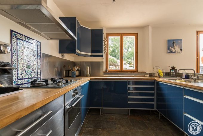 31G101586-d59eafd1272d45278ba1aed16fc227ae