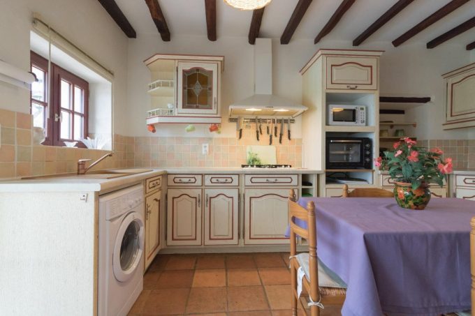 31G101688-3a37e601bb0c4c98a5beab72565137ae