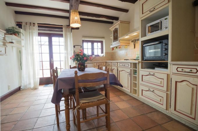 31G101688-f5a20d68c321454ca5f7a4f5920e31c0