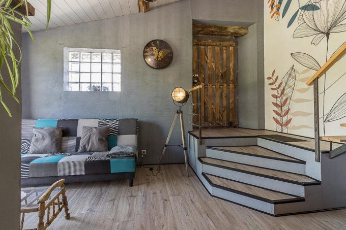 31G101696-1445e81dbd32412d99e8d286101db26d