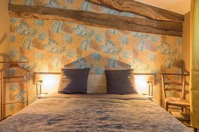 31G101696-a46912eb01ef47778ab3a8a77832672a