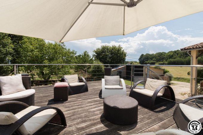 31G101706-2dfdce47d5db44adb23ae81afb831f21