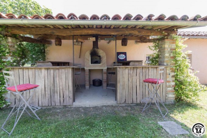 31G101706-a3728b50f9fc46fd9ff56c9b6fdcb199