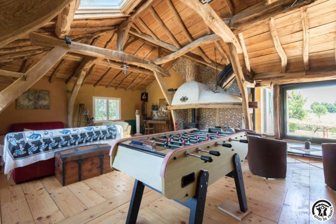 31G101706-c5334d923351471b84b3d102195ad104