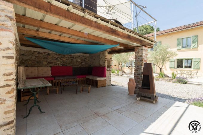 31G101706-e46ca2ebee2b4cc2b12603632264de14