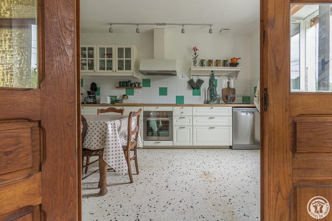 31G101712-88cfede61e8d4ac4ac18d5593476f3a7