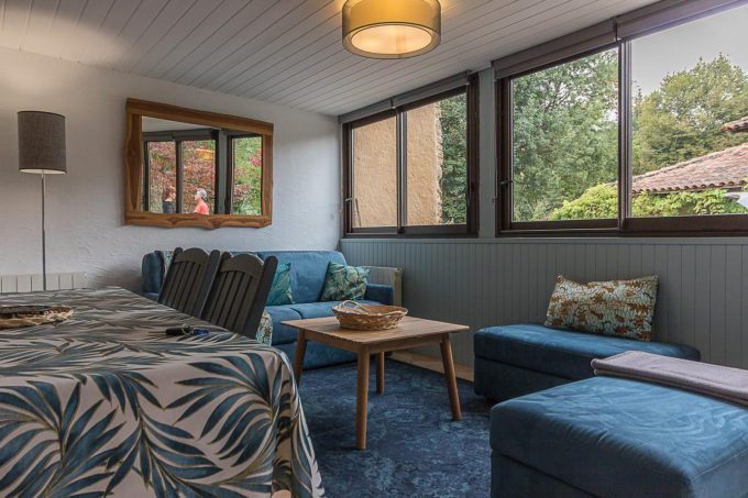 31G101713-2ed8fd542e9d40b88dccfcbe771e2092