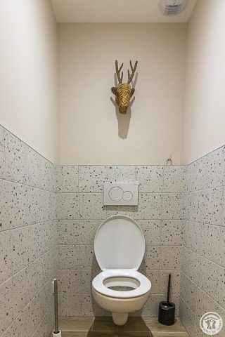 31G101725-2fd4ce2a0bec45368f1b8a637061c811