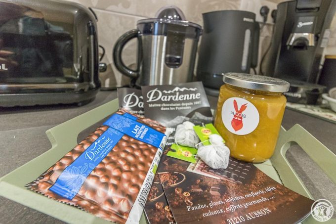 31G101725-ff563d610c804c9a99ee5a27d9abb373