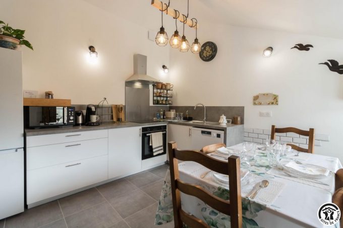 31G101753-5741bffa1e2243c48eee621bfb44ede6