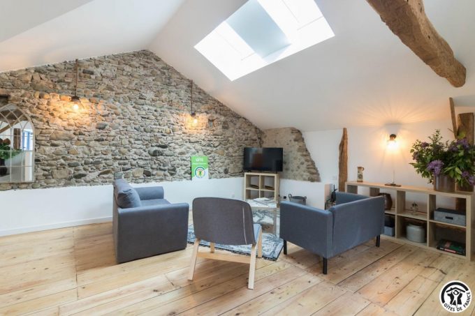 31G101753-c52e1f64433f4c14a72b300736aa1f76