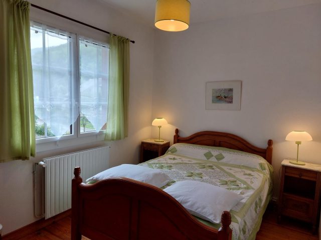 31G145014-0e304e4a2069466cbe946e4d57b191fc