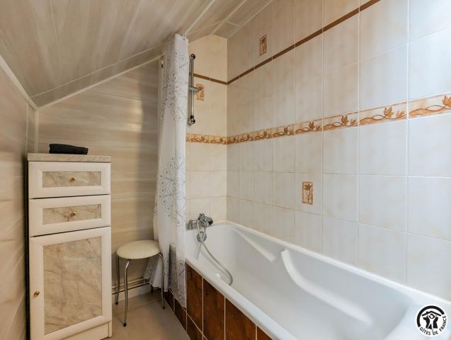 31G145014-c41720faec0144bd8706aa1bedf71025