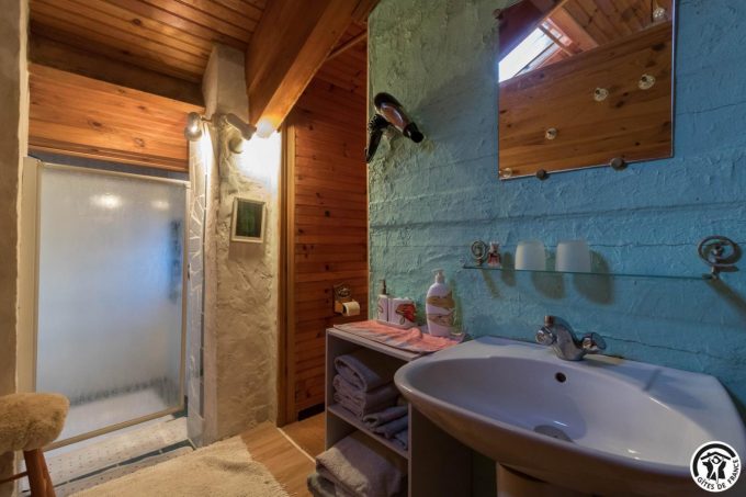 31G300062-b48b77c52fd34cf88689f3c5a302d8a1