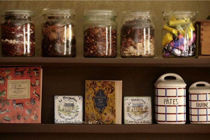 31G300454-561f5e947ce94786af837ddfc2e7e7bb