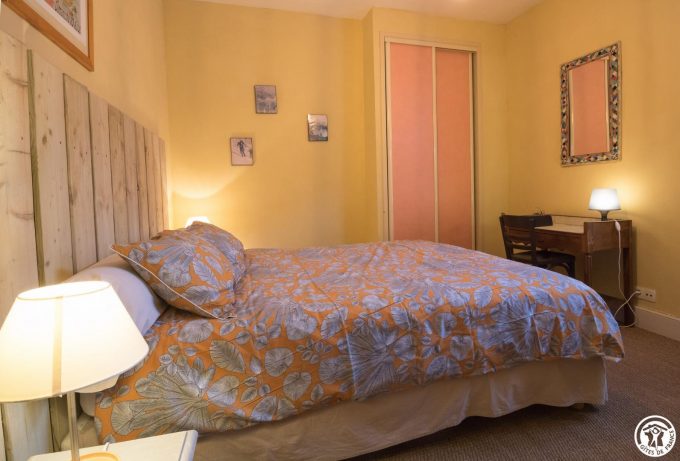 31G300454-ae1ad1fedc7d41aab778fd243cb7cd89