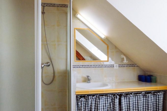 31G300454-ae2883a1b74043b5a29b7212df6b2900