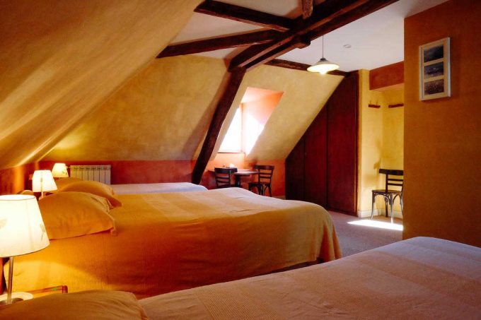 31G300454-e3494a58866447bea6690ef912c89e3e