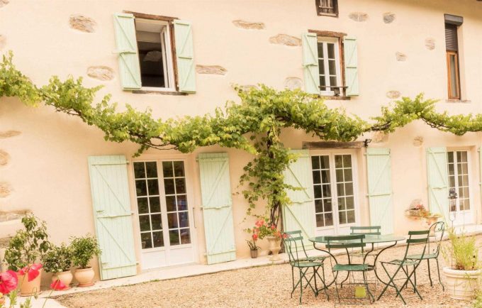 31G301028-04ee64d7c58e41fb83a547a645ee1137