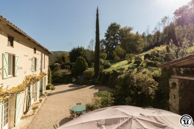 31G301028-0d9321cccfb84331884046b20dd26ce6